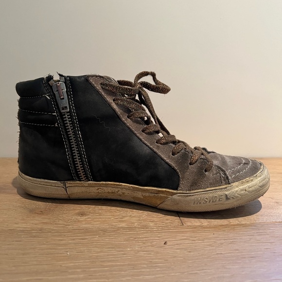 Golden Goose Slides 37 - Picture 6 of 11